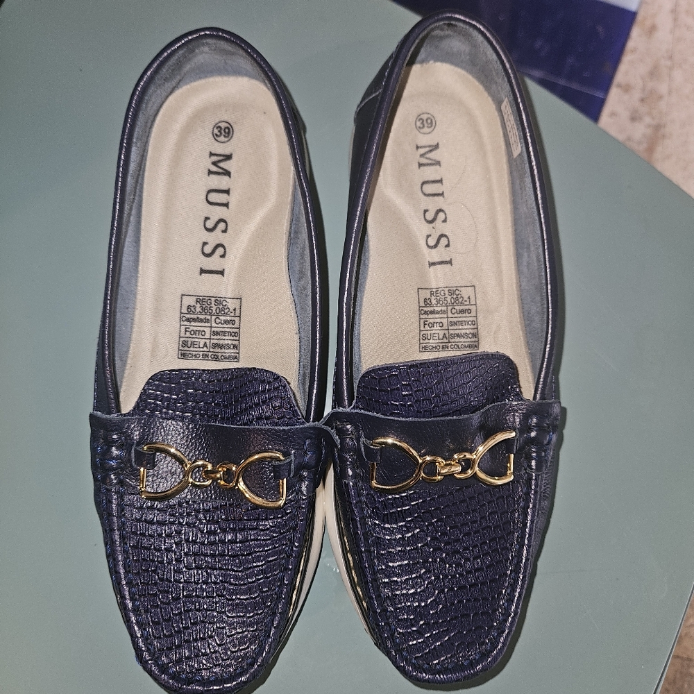 Mussi leather loafers navy size 8.5